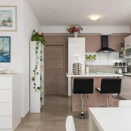 Casa Sara And Sasha Near Motovun With Private Pool - Pet Friendly Truffle Paradise