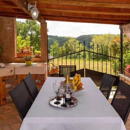 Casa Sara And Sasha Near Motovun With Private Pool - Pet Friendly Truffle Paradise
