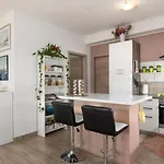 Casa Sara And Sasha Near Motovun With Private Pool - Pet Friendly Truffle Paradise ヴィラ