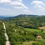 ヴィラ Casa Sara And Sasha Near Motovun With Private Pool - Pet Friendly Truffle Paradise