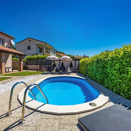 Casa Sara And Sasha Near Motovun With Private Pool - Pet Friendly Truffle Paradise 别墅 Oprtalj