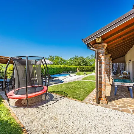 Casa Sara And Sasha Near Motovun With Private Pool - Pet Friendly Truffle Paradise *