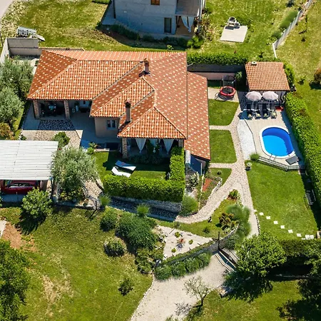 Casa Sara And Sasha Near Motovun With Private Pool - Pet Friendly Truffle Paradise * Oprtalj