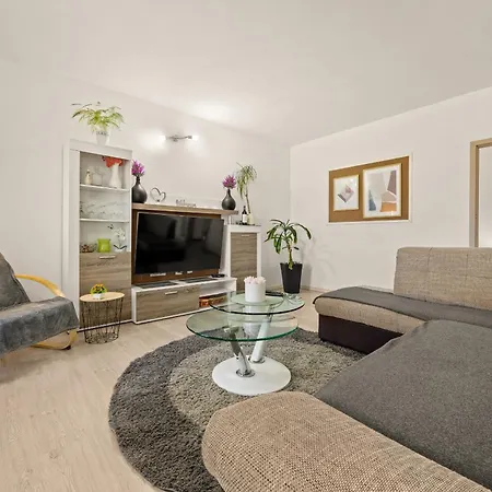 Casa Sara And Sasha Near Motovun With Private Pool - Pet Friendly Truffle Paradise