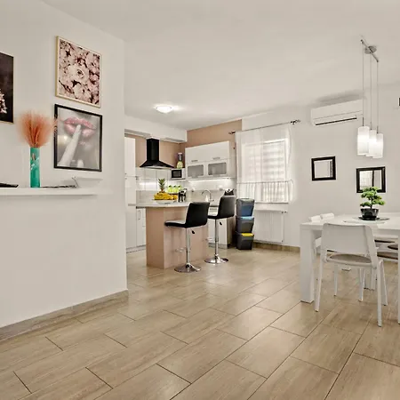 别墅 Casa Sara And Sasha Near Motovun With Private Pool - Pet Friendly Truffle Paradise Oprtalj