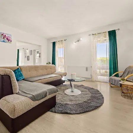 Casa Sara And Sasha Near Motovun With Private Pool - Pet Friendly Truffle Paradise 别墅 *