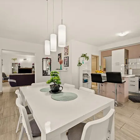 Casa Sara And Sasha Near Motovun With Private Pool - Pet Friendly Truffle Paradise * Oprtalj