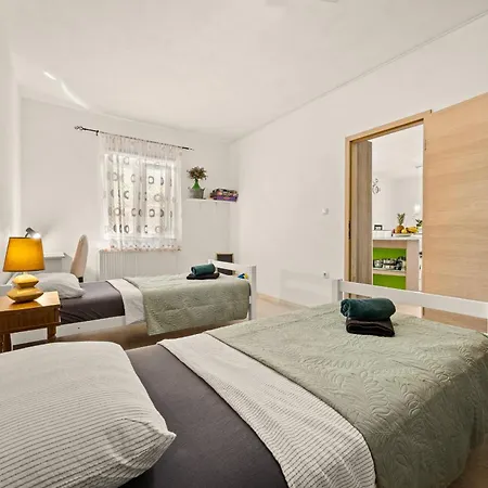 别墅 Casa Sara And Sasha Near Motovun With Private Pool - Pet Friendly Truffle Paradise *