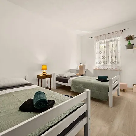 Casa Sara And Sasha Near Motovun With Private Pool - Pet Friendly Truffle Paradise
