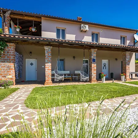 Casa Sara And Sasha Near Motovun With Private Pool - Pet Friendly Truffle Paradise Oprtalj