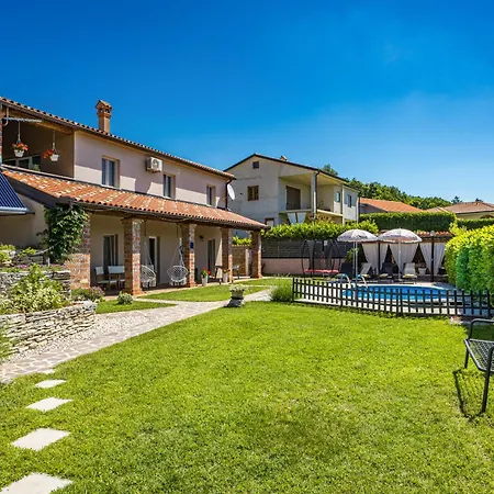 别墅 Casa Sara And Sasha Near Motovun With Private Pool - Pet Friendly Truffle Paradise